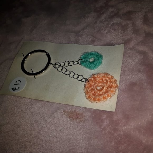 Circle Keychains - Picture 10 of 10